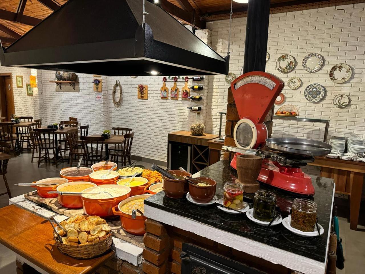 Pousada Aldeias Do Paraiso Monteiro Lobato Exteriör bild